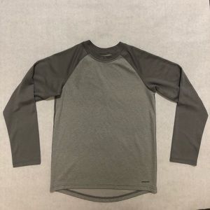 Boy’s Patagonia Capilene Crew Gray Long Sleeve XL